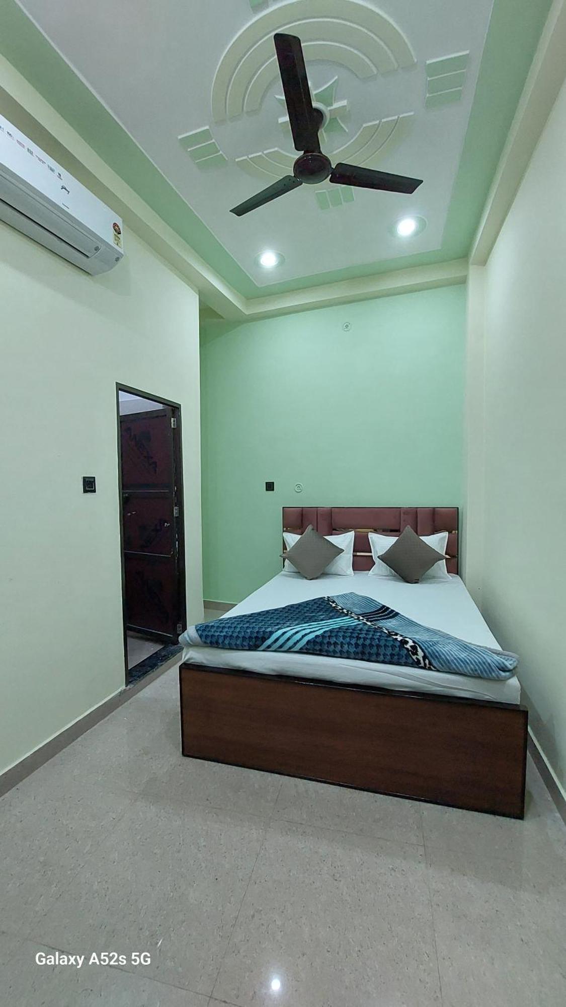 Narayani Paying Guest House Bénarès Extérieur photo