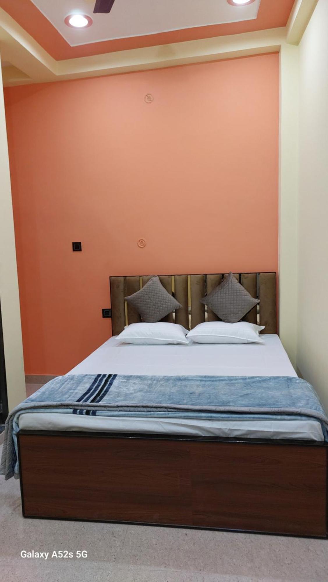 Narayani Paying Guest House Bénarès Extérieur photo
