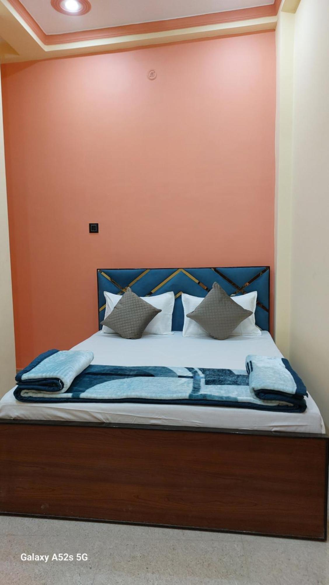 Narayani Paying Guest House Bénarès Extérieur photo