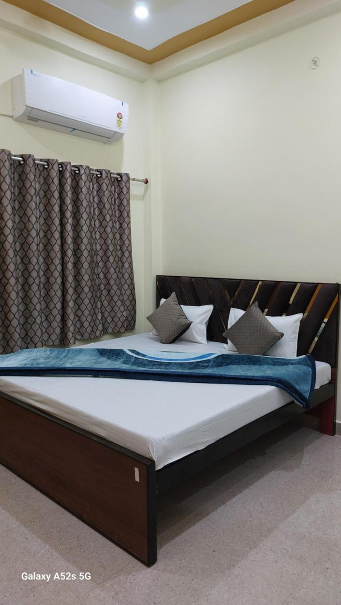 Narayani Paying Guest House Bénarès Extérieur photo