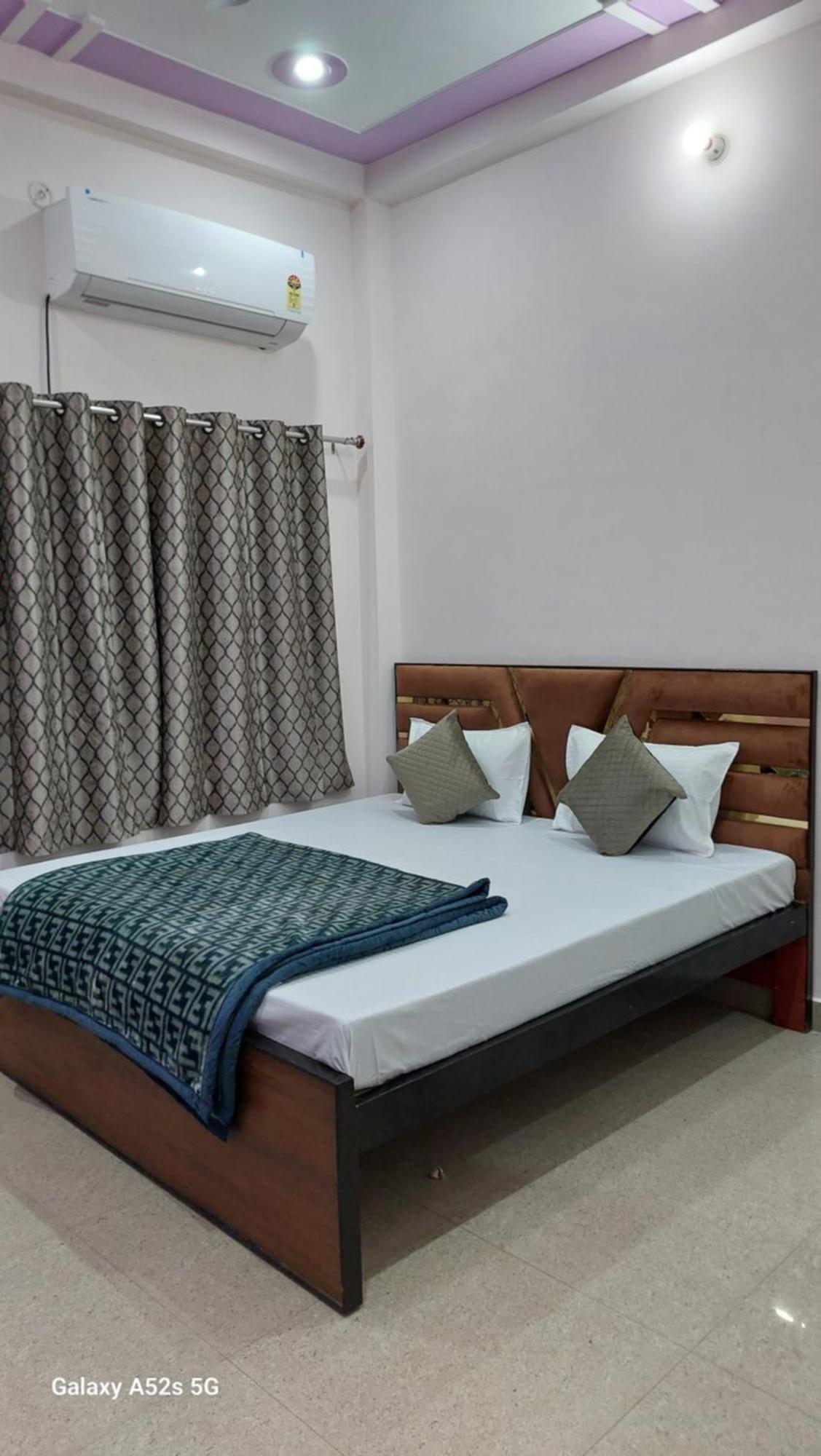 Narayani Paying Guest House Bénarès Extérieur photo