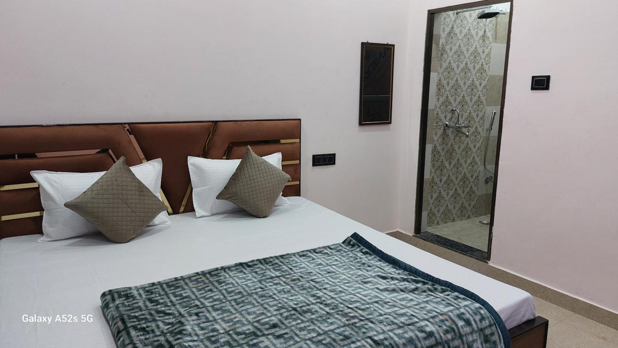 Narayani Paying Guest House Bénarès Extérieur photo