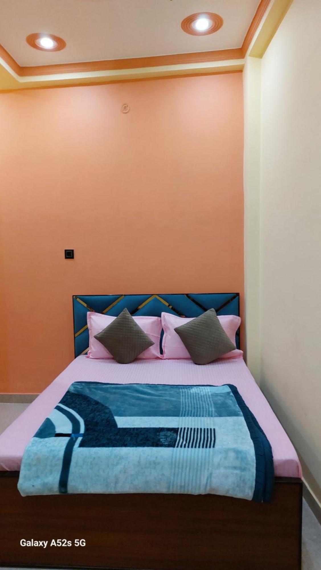 Narayani Paying Guest House Bénarès Extérieur photo